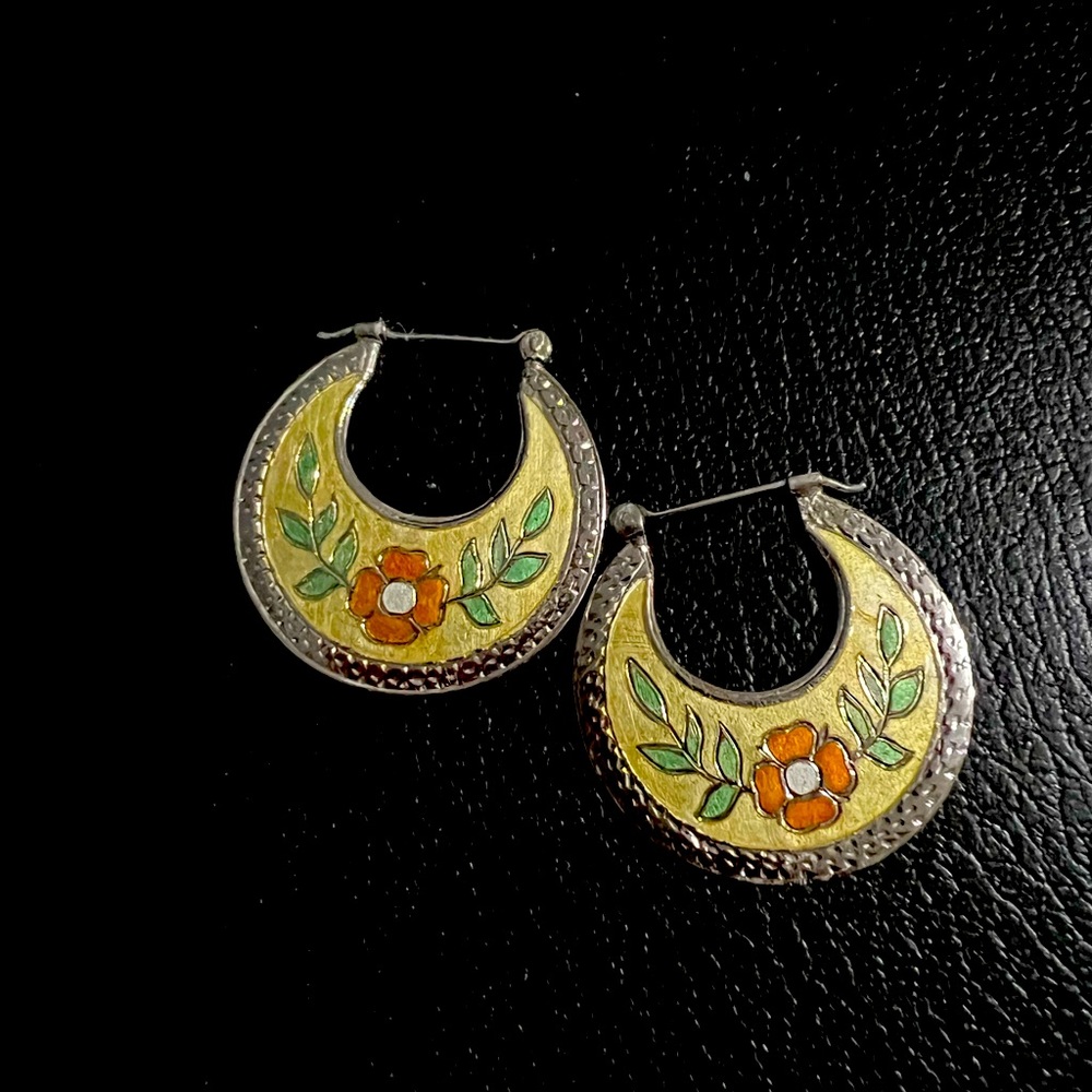 Vintage floral earrings